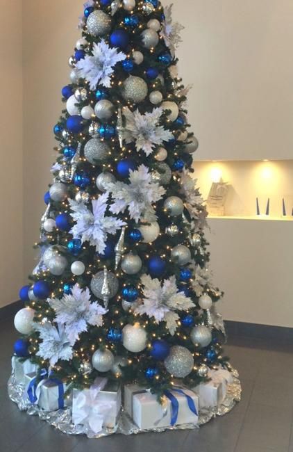 blue christmas tree decor Blue Christmas Tree Decorations, How to Add Modern Blue to Holiday Decor Árboles azules de