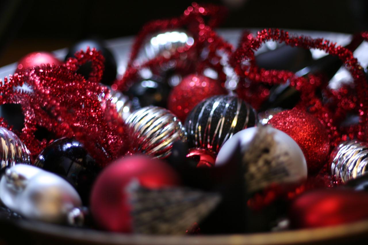 red and black christmas decor Christmas colour theme this year red, black and silver (With images) Christmas colors