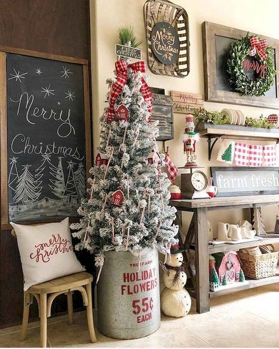 christmas decorating ideas vintage 25 Vintage Christmas Décor Ideas Shelterness