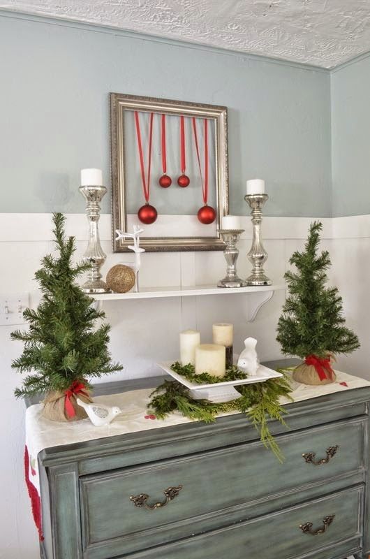 christmas decor for sofa table How To Decorate A Sofa Table For Christmas Baci Living Room