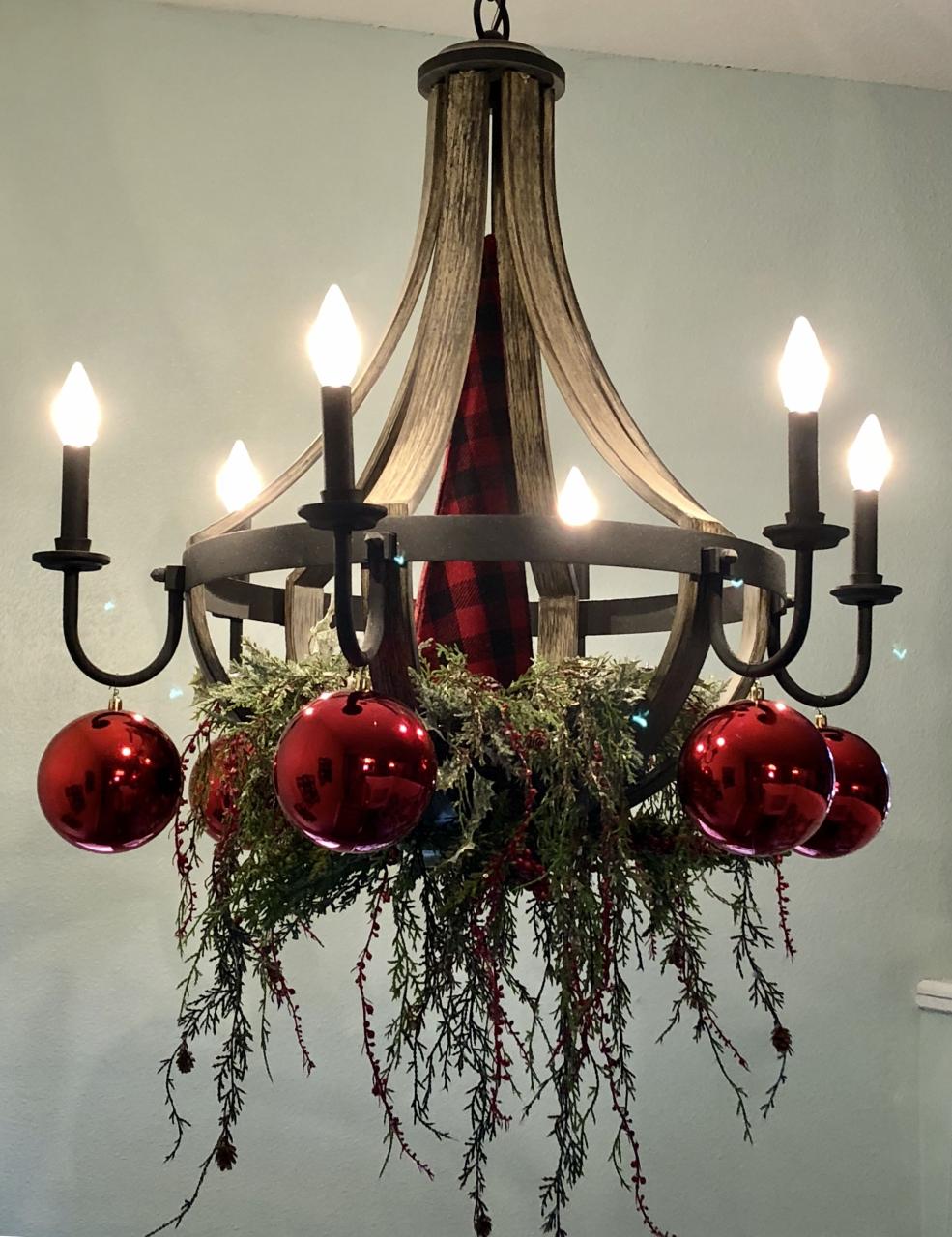 chandelier decor for christmas Christmas chandelier Christmas chandelier decor, Christmas chandelier, Christmas ceiling