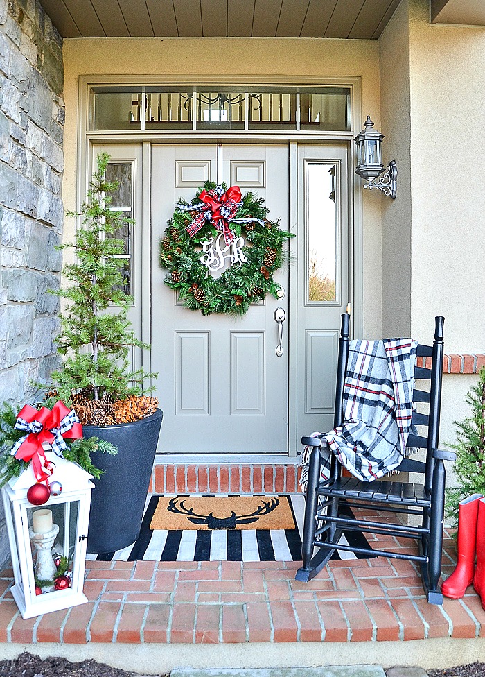 christmas decor for front porch HOW TO DECORATE A SMALL PORCH FOR CHRISTMAS StoneGable