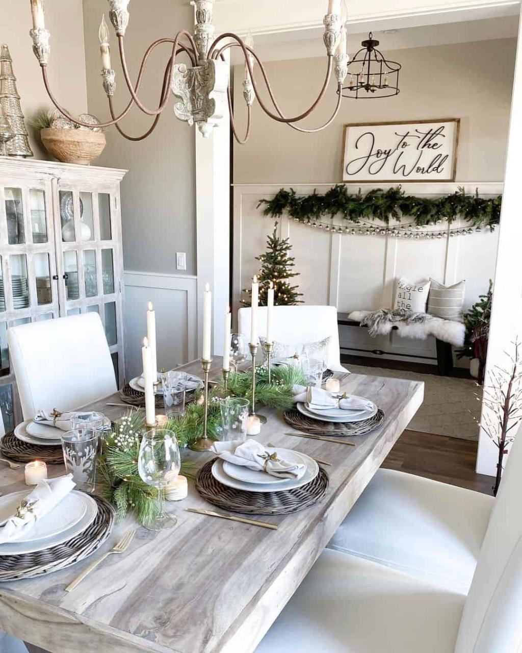 farmhouse christmas table decor 40 Farmhouse Christmas Table Décor Ideas to Deck Your Table With Holiday Cheer