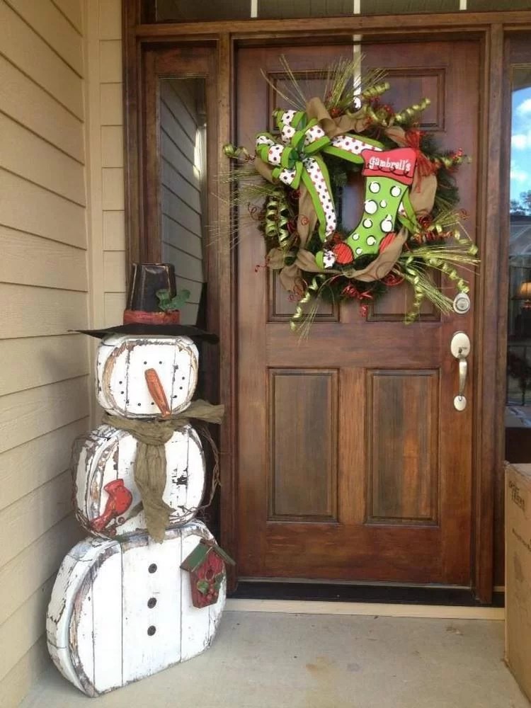 diy front porch christmas decor 50+ Best Christmas Porch Decoration Ideas for 2021