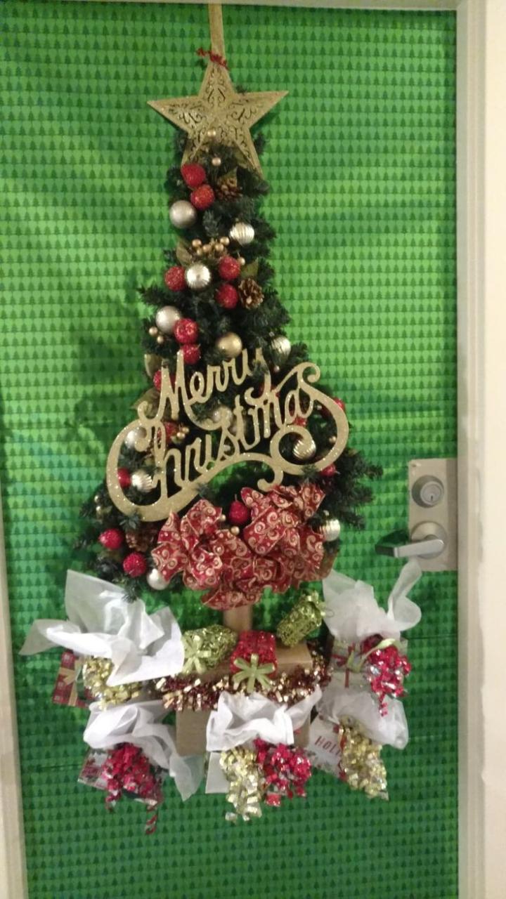 christmas tree door decor Christmas tree door decoration Christmas decorations, Door decorations, Christmas time