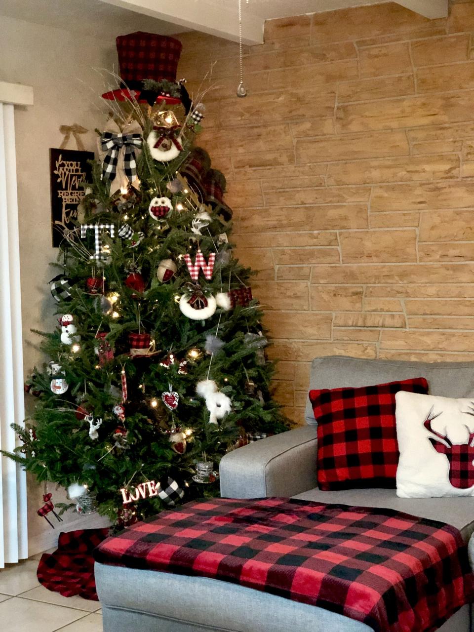 red and black plaid christmas decor 20+30+ Red And Black Plaid Christmas Decor