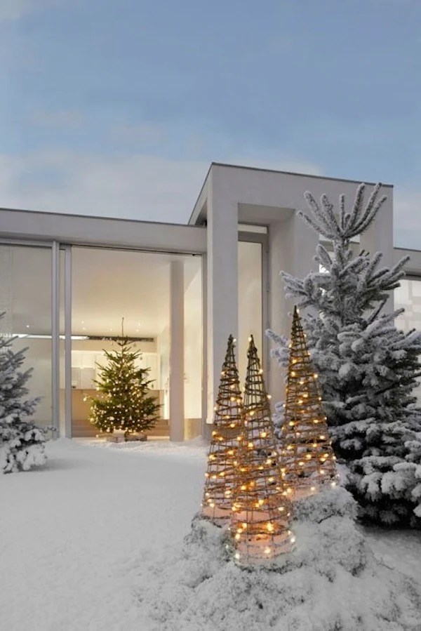 modern christmas tree decor 16 Modern Christmas Tree Ideas 212 Concept Modern Living