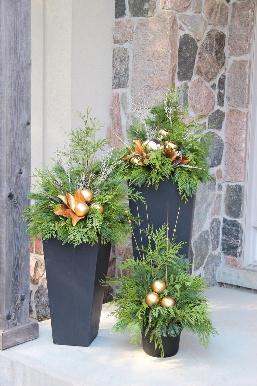 christmas decorating ideas for outdoor pots christmas outdoor pot decorations 28 Outdoor christmas planters