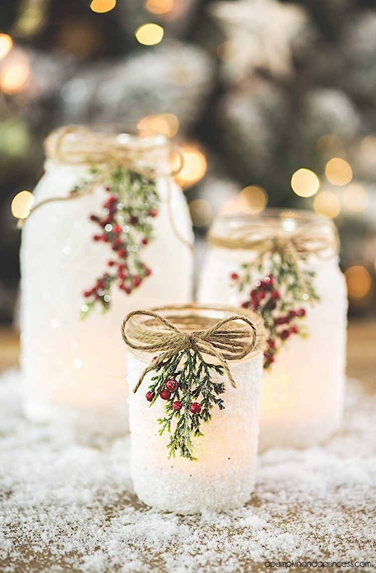 christmas decor glass jar Easy and Unique Mason Jar Crafts Christmas mason jars, Mason jar decorations, Christmas