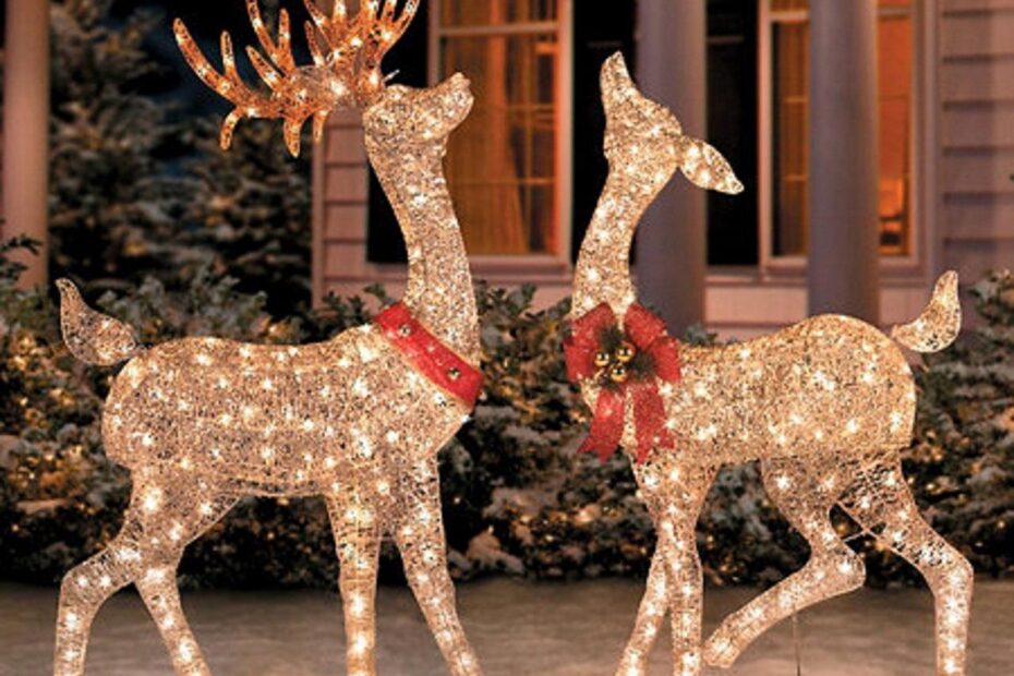 reindeer christmas decor outdoor Outdoor christmas reindeer, Reindeer outdoor decorations, Outdoor