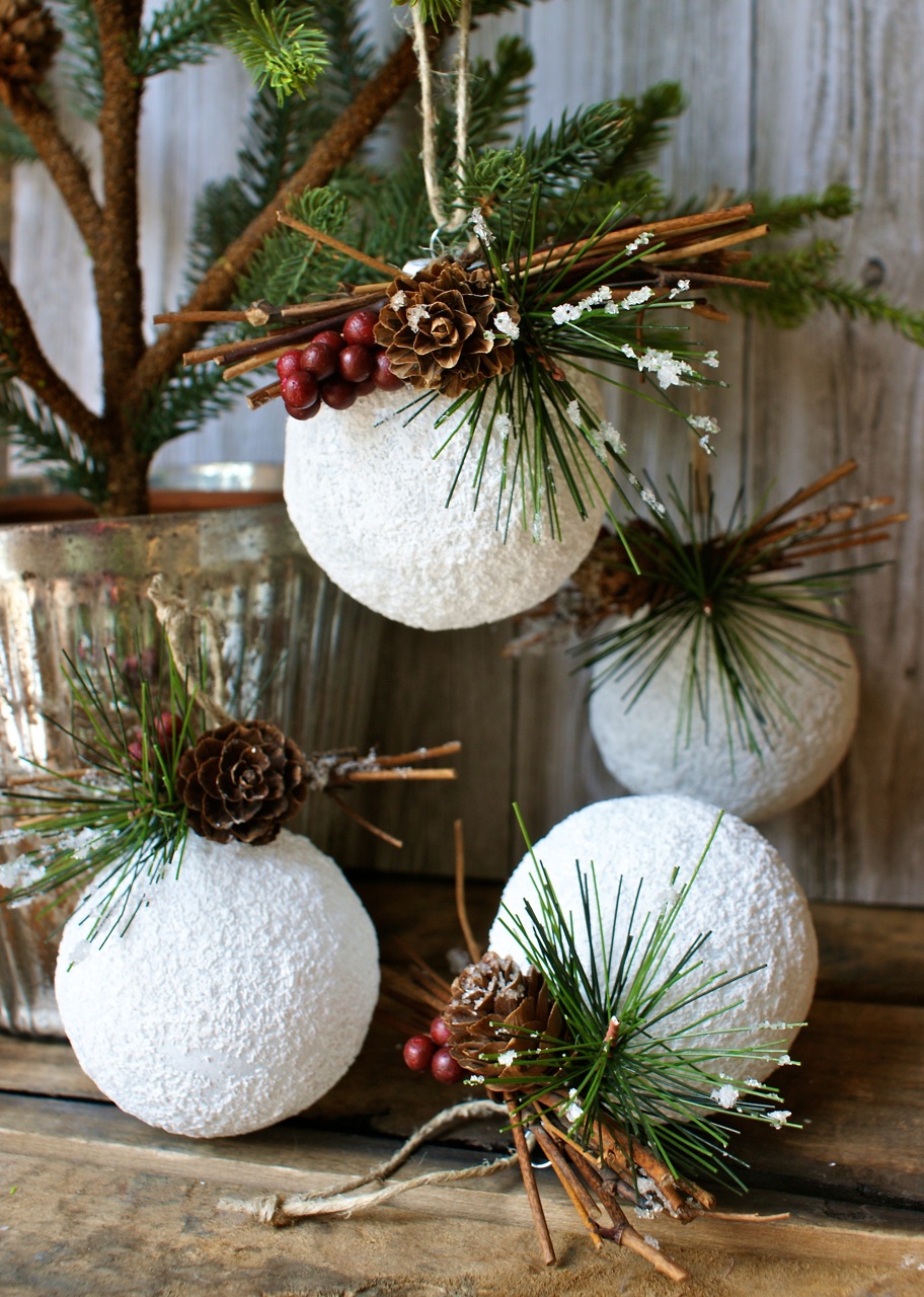 unique christmas decorations indoor diy 23 Really Amazing DIY Christmas Decorations That Everyone Can Make