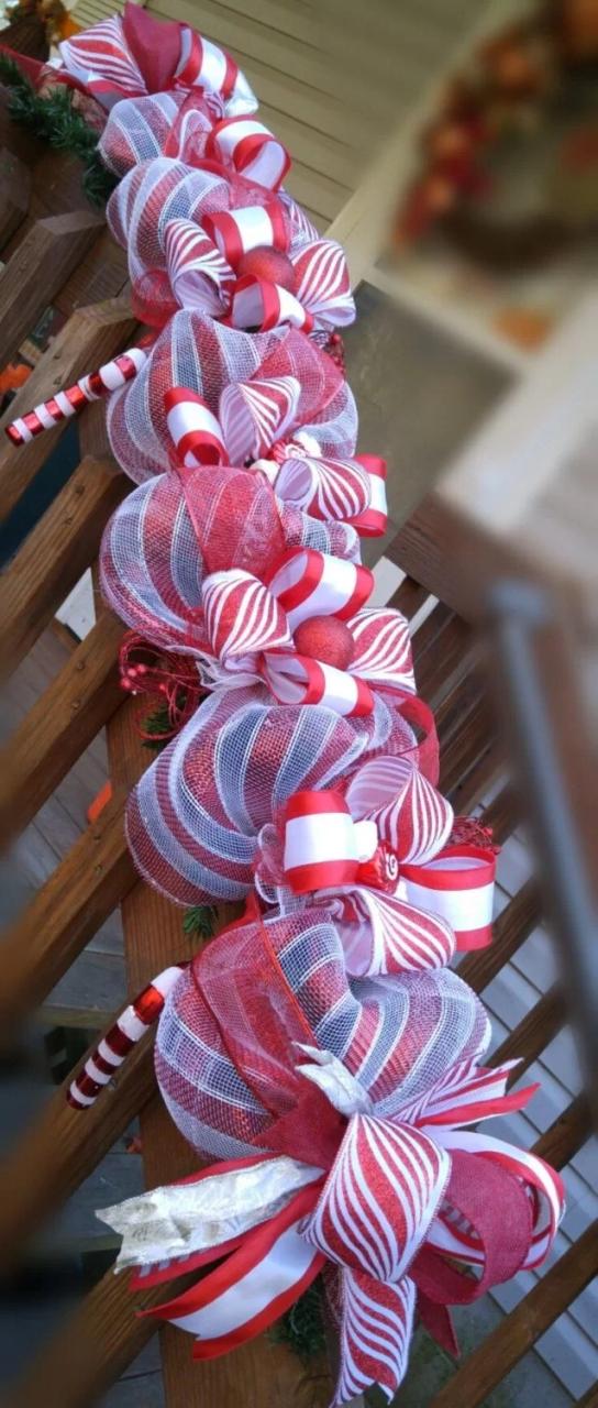 christmas candy decor diy 50 Best DIY Christmas Garland Decorating Ideas for 2017