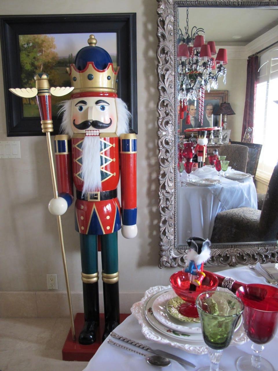 christmas decoration nutcracker theme Purple Chocolat Home Nutcracker Sweets Tablescape Nutcracker