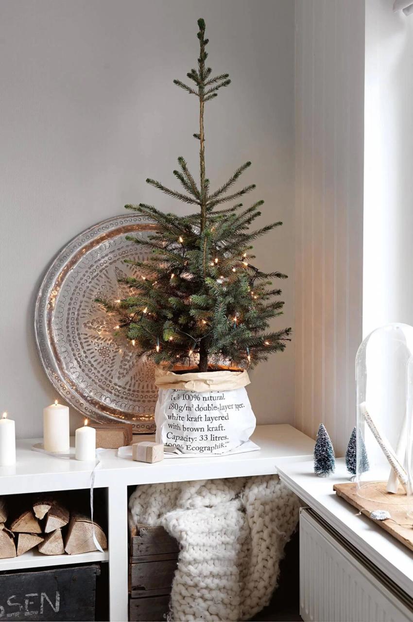 rustic farmhouse christmas decor 38 Best Rustic Farmhouse Christmas Decor Ideas and Designs for 2021