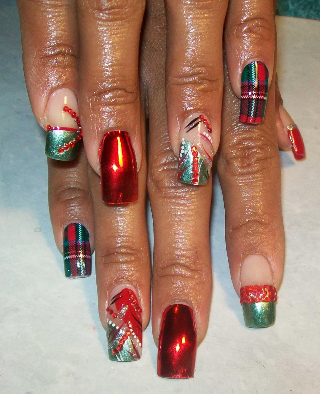 christmas design ideas nails 23 Amazing Christmas Nail Design Ideas