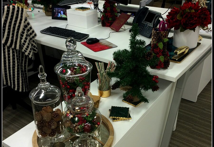 christmas decoration ideas for office 40 Office Christmas Decorating Ideas All About Christmas