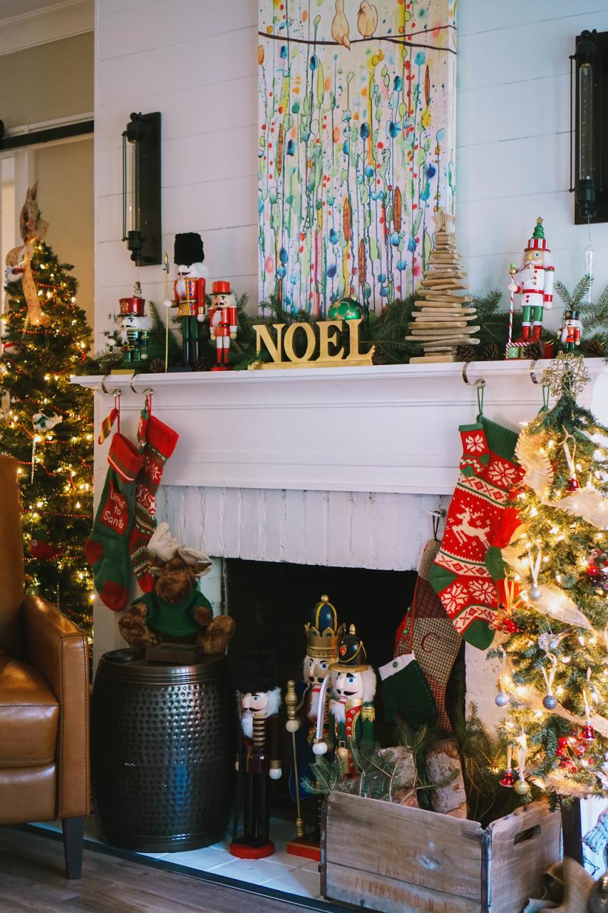 christmas house decorations inside pinterest The Best Christmas Decorations on Pinterest living after midnite