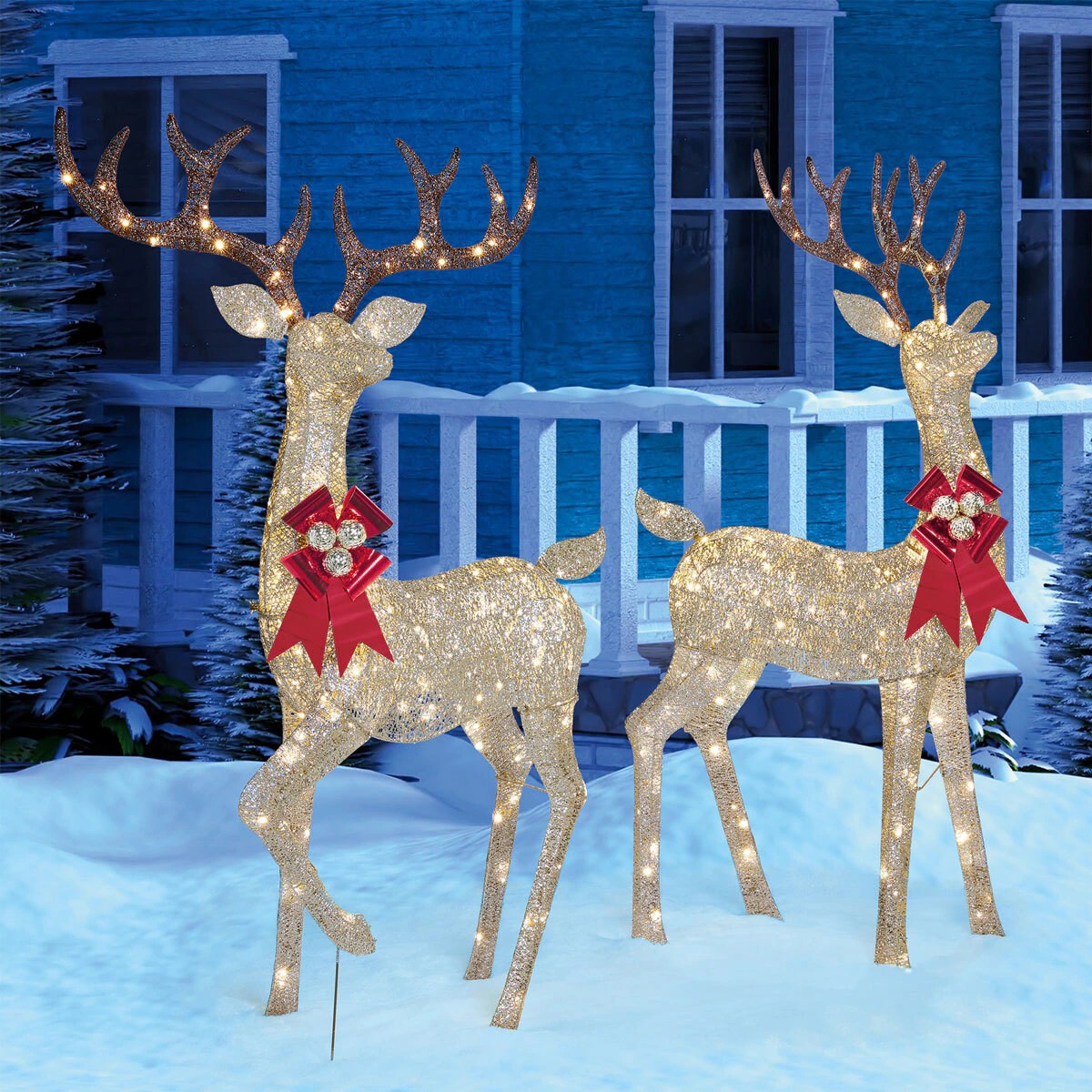 christmas reindeer indoor decor 5ft 11 Inches (182.8 cm) Indoor/Outdoor Christmas Reindeer Family Set of 2 Bucks With 480 LED