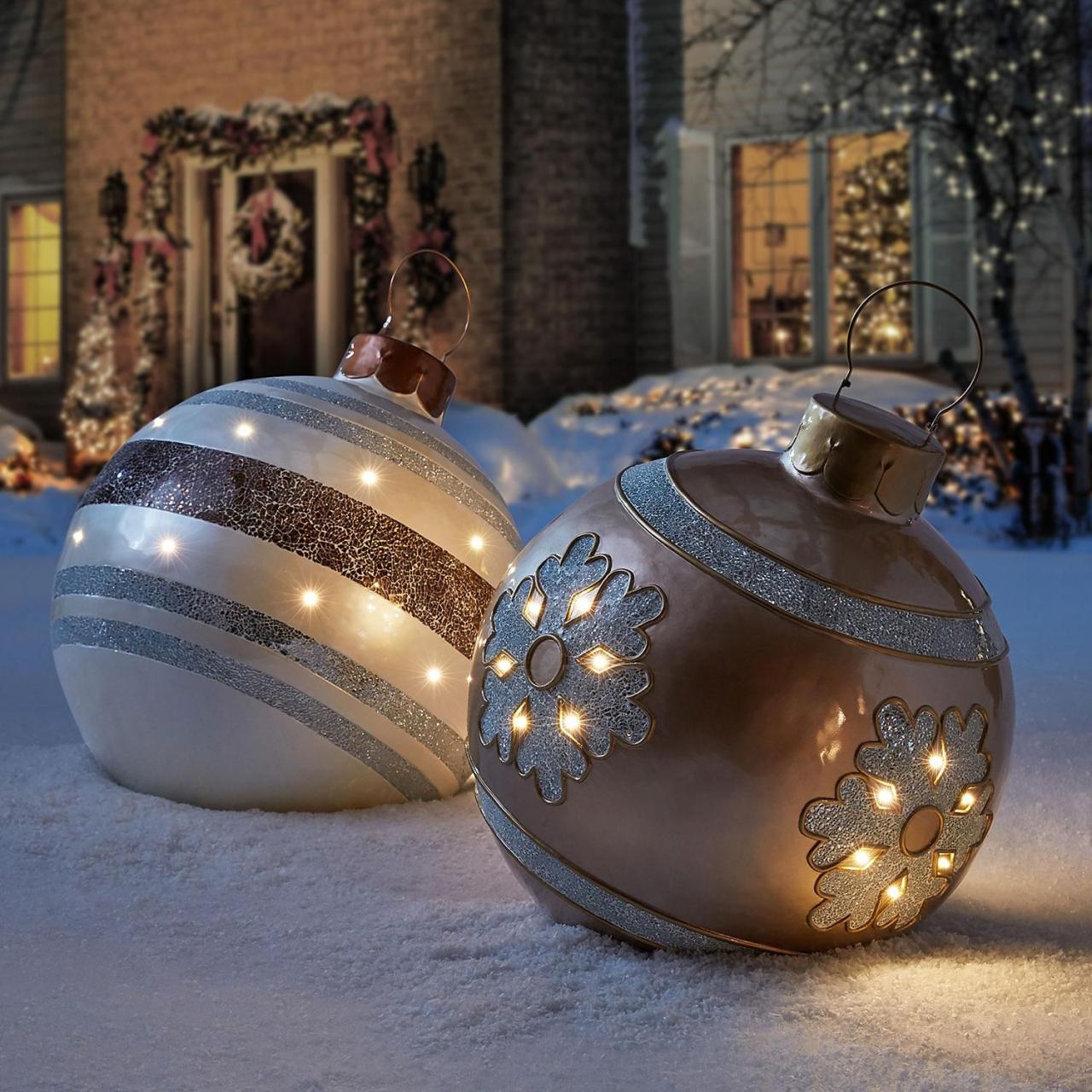 xxl outdoor christmas decorations Oversized Outdoor Christmas Ornaments 2022 Get Christmas 2022 Update