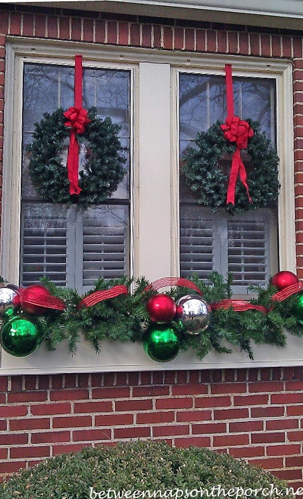 outdoor window christmas decor 40+ Festive Outdoor Christmas Decorations Styletic