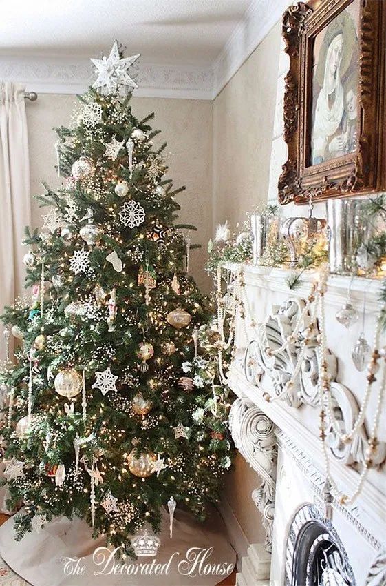 champagne christmas tree decor 120 inspiring christmas tree decorating ideas page 1 White christmas tree decorations