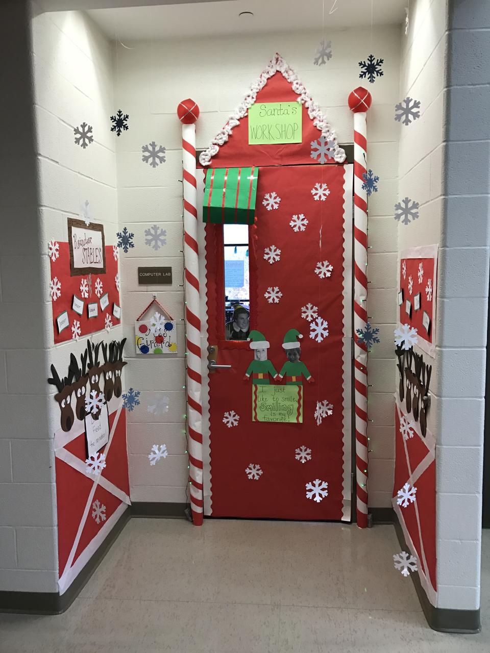 christmas decor in classroom Christmas classroom door decorationsSanta's Christmas classroom door, Christmas door