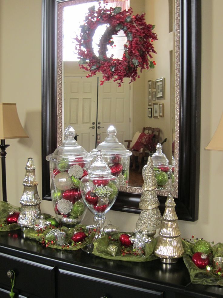 christmas decor for console table Image result for how to decorate a console table for christmas Christmas decorations for the