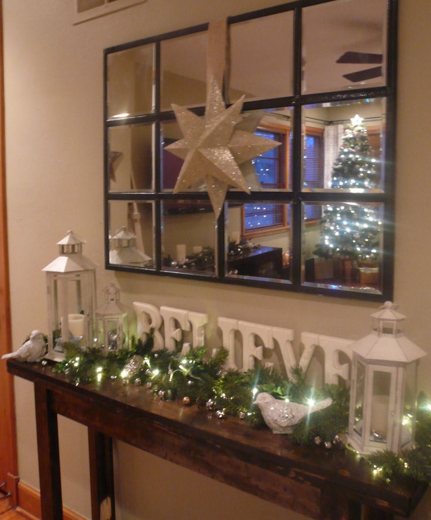 console table christmas decor 20+ Christmas Console Table Decor The Urban Decor