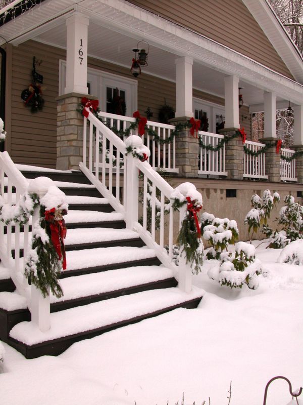 christmas decorations outdoor ideas railing front porch 20+ Front Porch Railing Christmas Decorating Ideas The Urban Decor