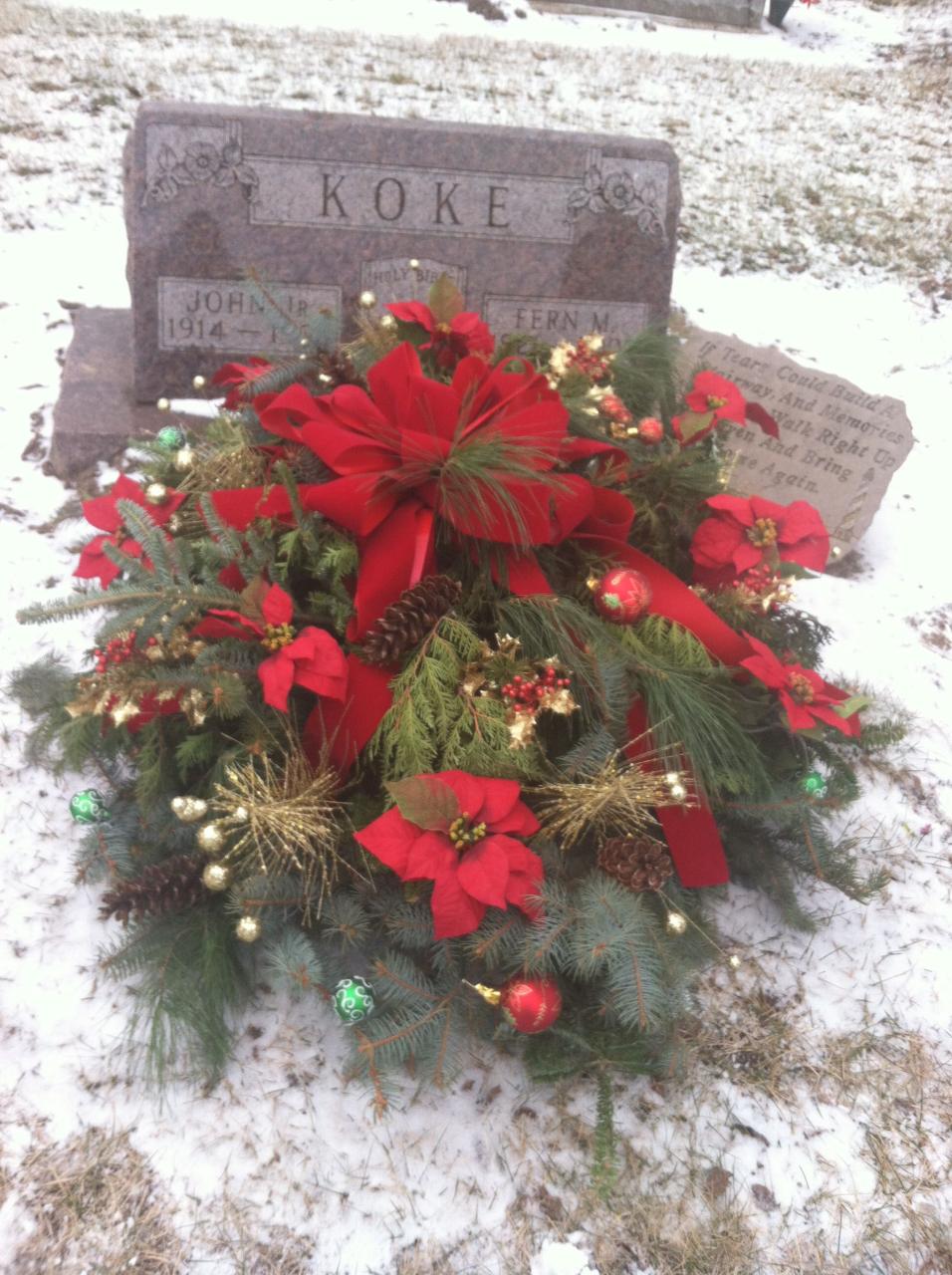 christmas decor for gravesite Christmas Decor For Graves Christmas Day