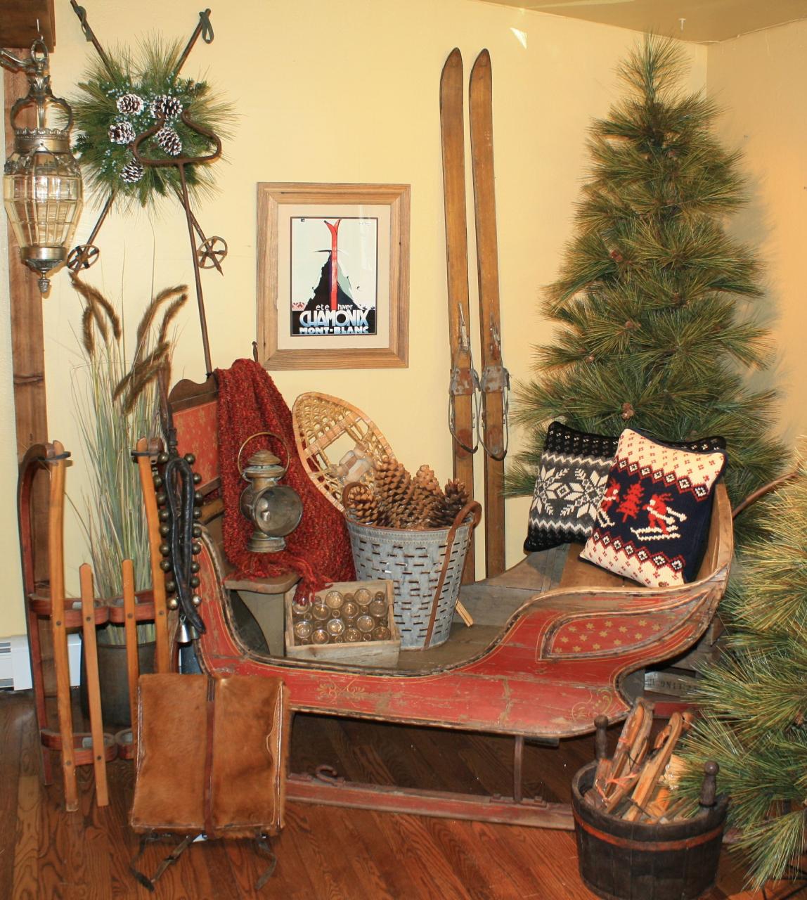 ski lodge christmas decor Ski Lodge Entryway Vintage ski decor, Ski decor, Outdoor christmas