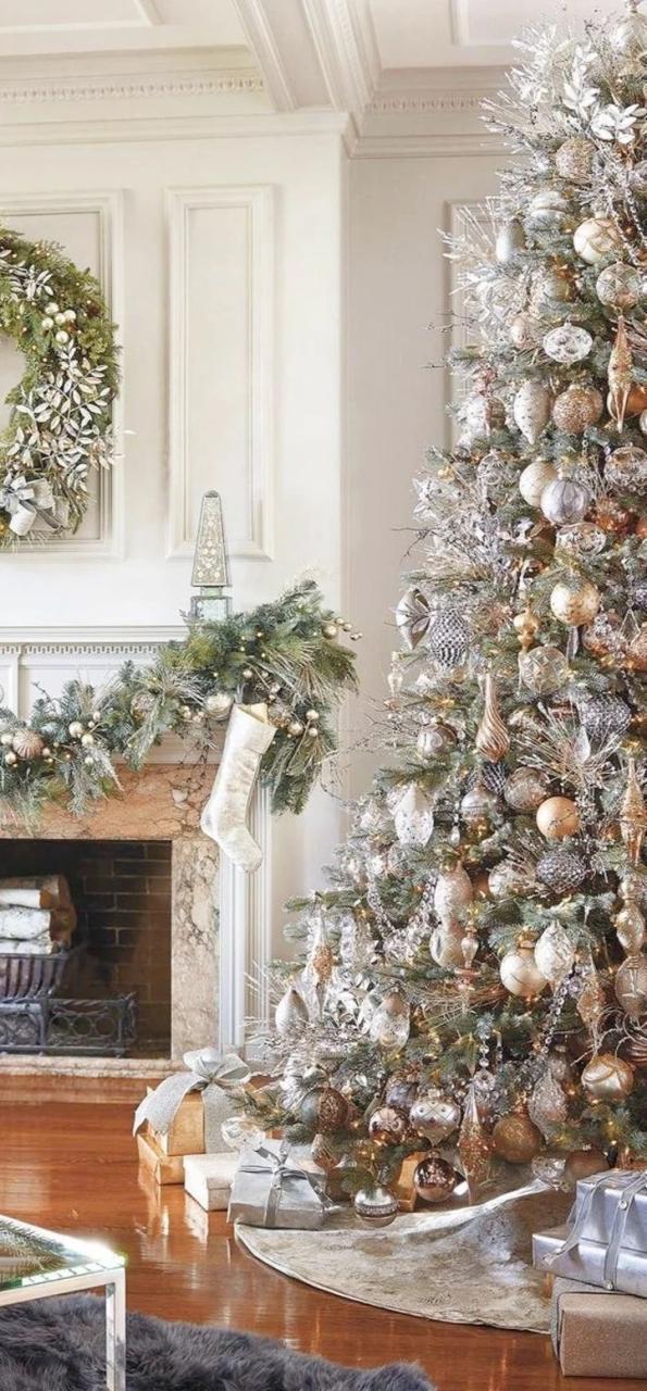 gold and silver christmas decor Silver and Gold Christmas Decor