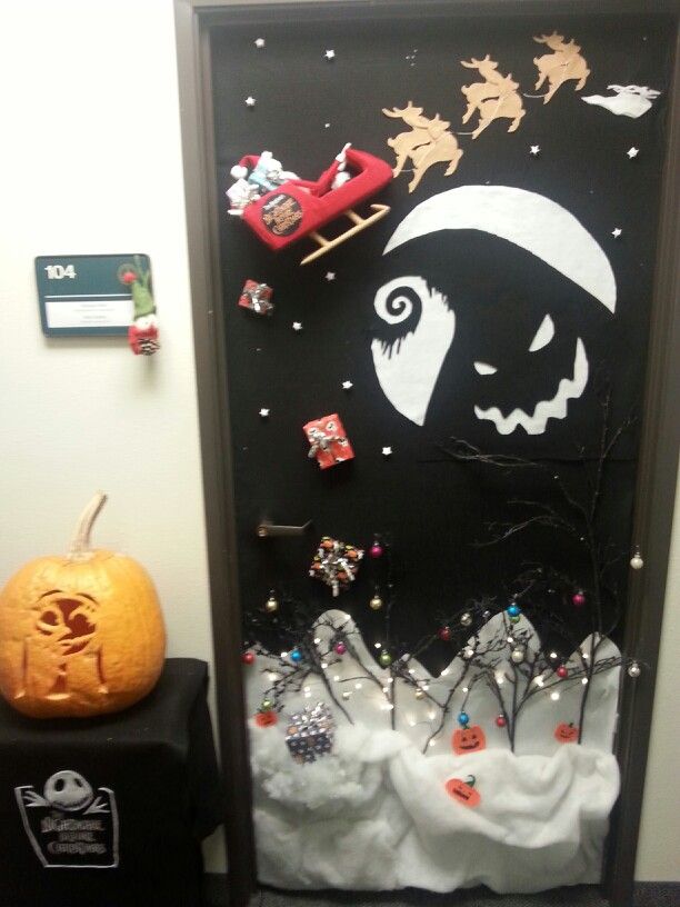 nightmare before christmas door decor Nightmare Before Christmas Door Decorating Contest