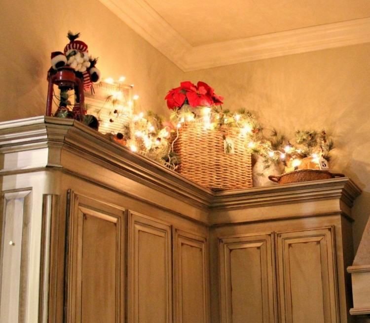 above kitchen cabinet christmas decor 20+ Christmas Decorating Above Kitchen DECOOMO