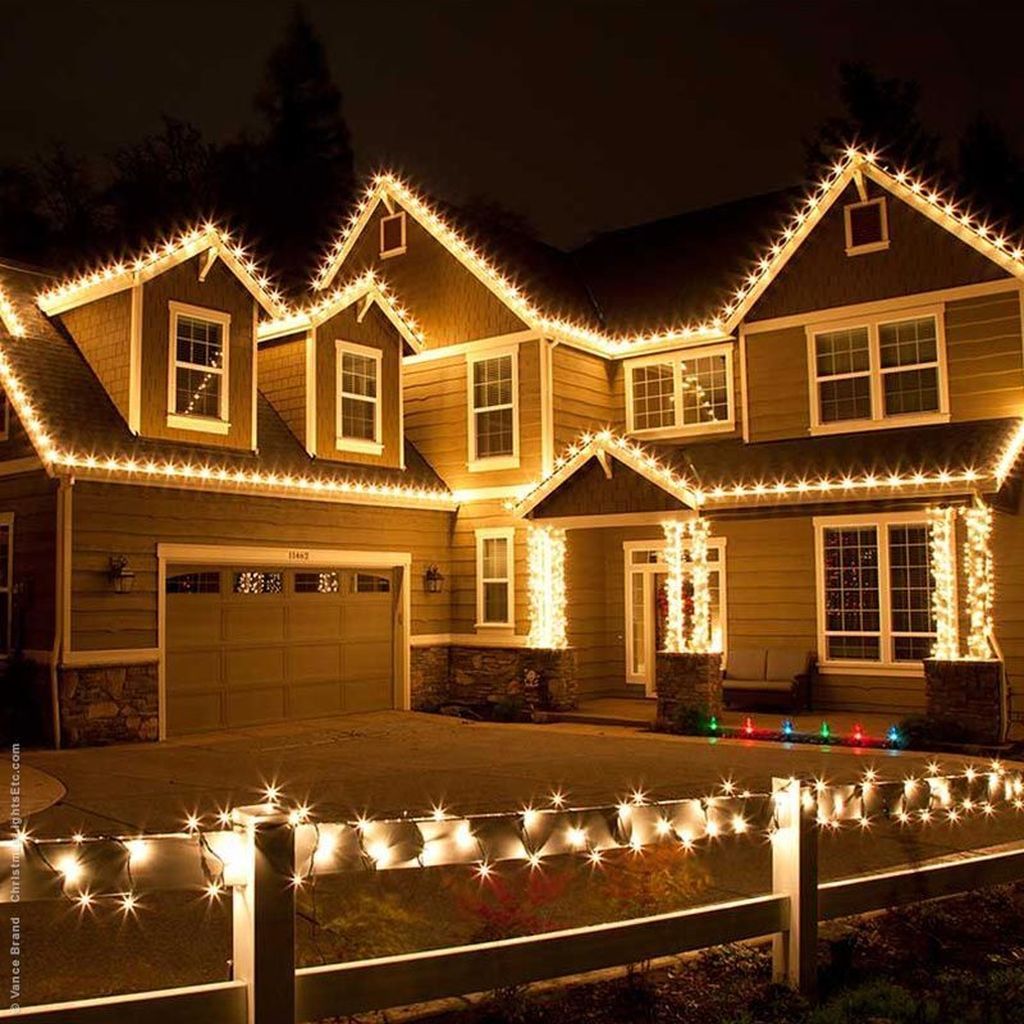 christmas light up decor 35 Stunning Christmas Lights Decor Ideas On House Exterior SearcHomee Roof christmas lights