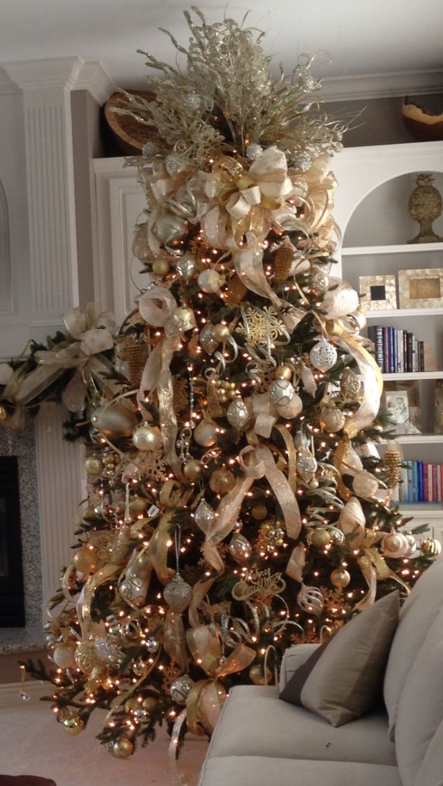 champagne christmas tree decor 20+ Champagne Christmas Tree Theme The Urban Decor