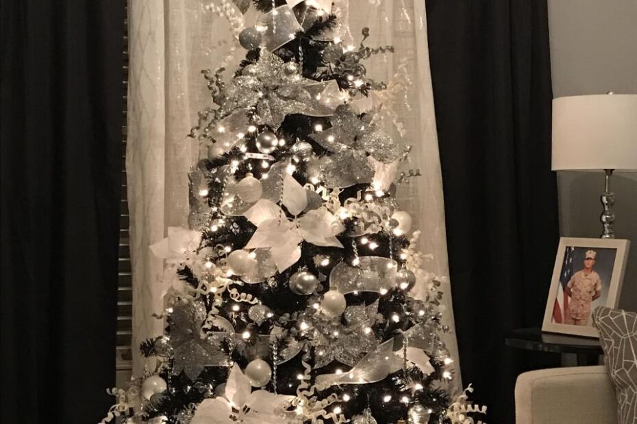 black and white christmas tree decor 10+ Christmas Tree Black And White