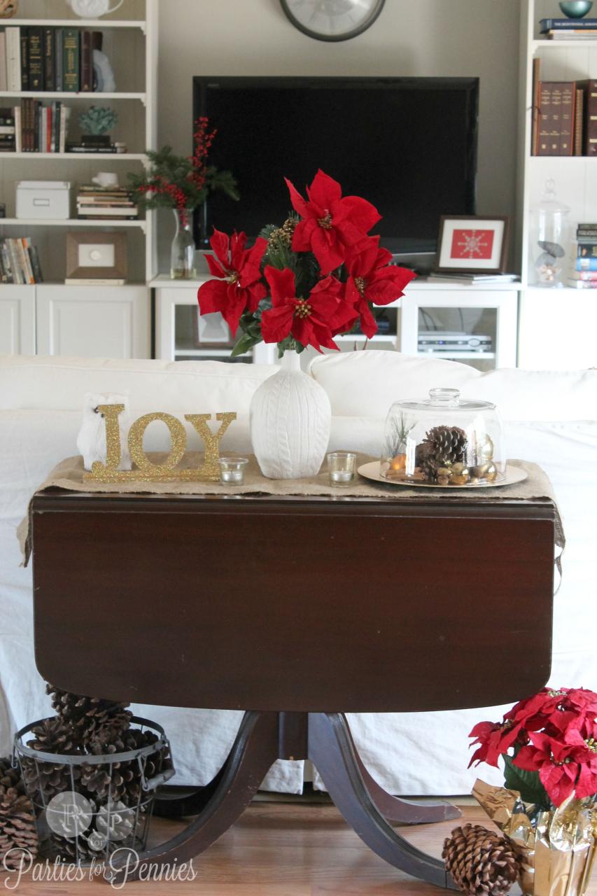 sofa table christmas decor Christmas Decorating Ideas Parties for Pennies Sofa table decor, Living room ornaments