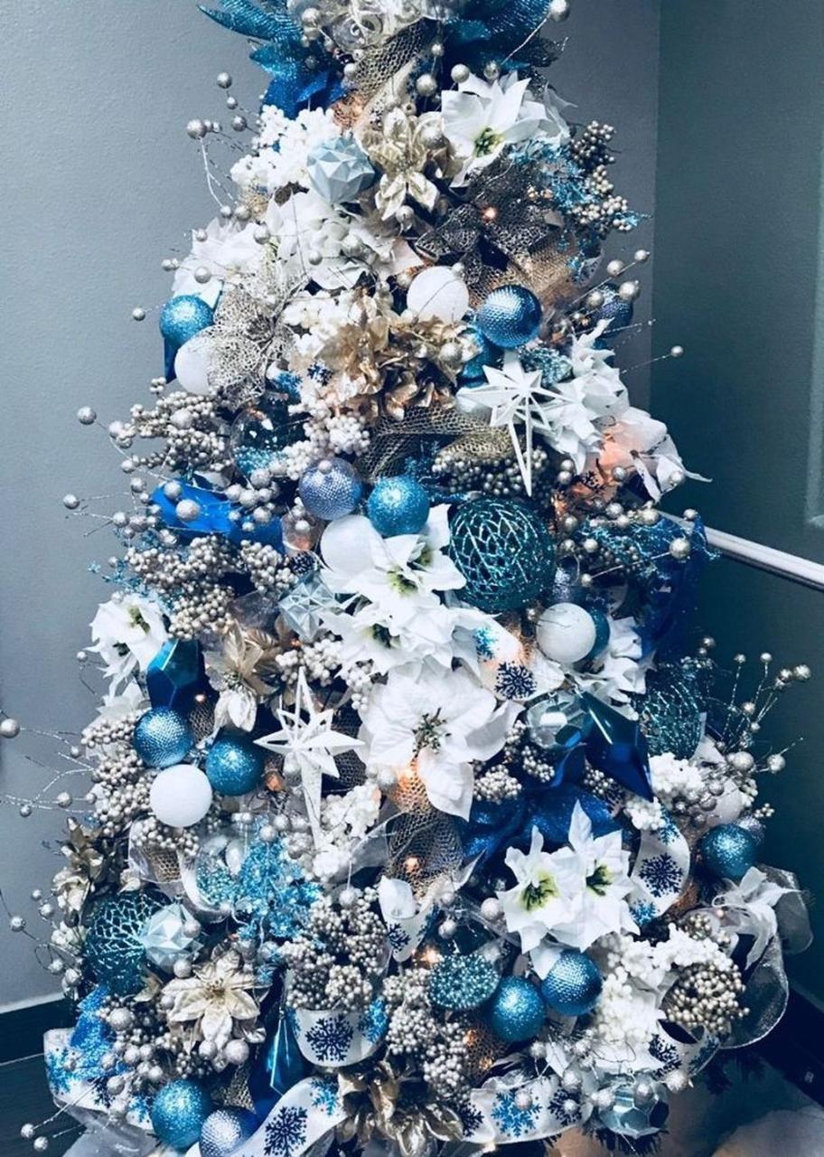 blue christmas tree decor Awesome 46 Elegant Blue White Christmas Decor Ideas. Blue christmas tree decorations