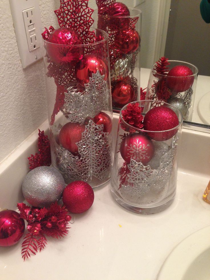 christmas bathroom decor sets 50 Amazing Christmas Bathroom Decorations That Will Amaze You — TERACEE Christmas centerpieces