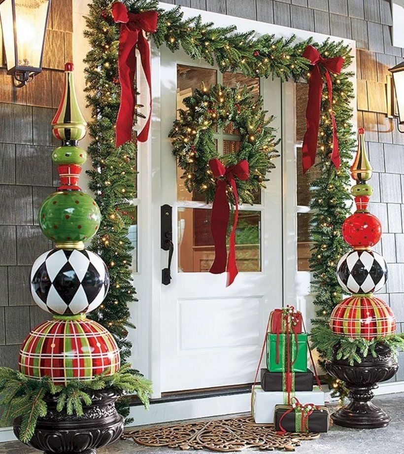 christmas decorations for patio doors 31 DIY Christmas Outdoor Decorations Ideas Christmas topiary, Front