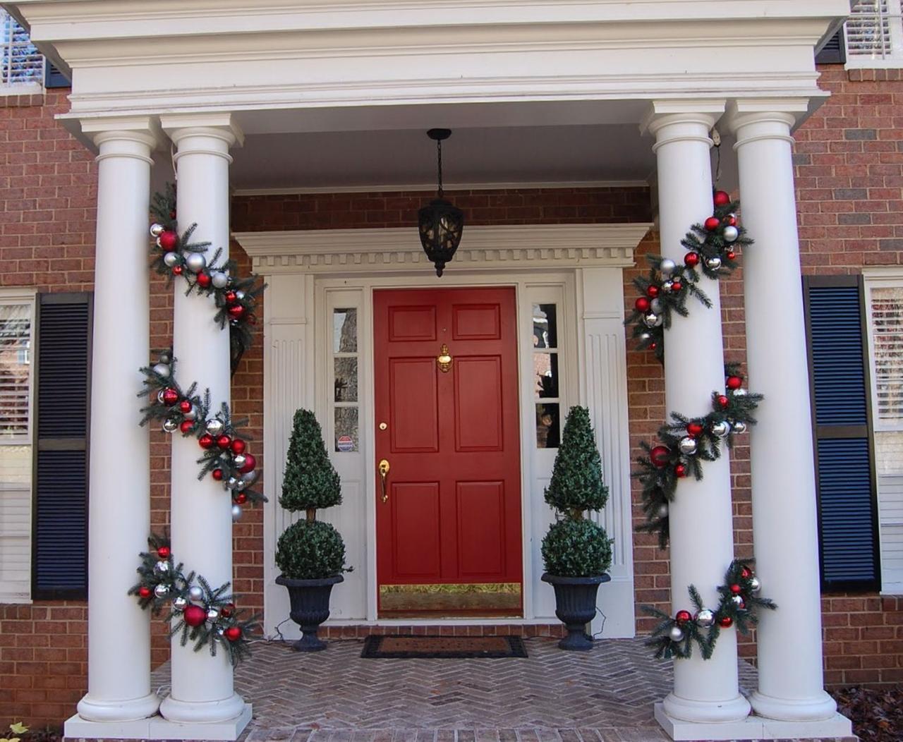 christmas decor for pillars decorate columns christmas Google Search Christmas porch decor, Front porch christmas decor