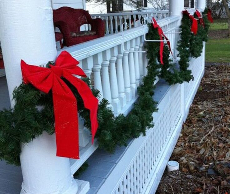 christmas decorations outdoor ideas railing front porch 44 Best Christmas Porch Railing Decorations Porch decorating, Outdoor