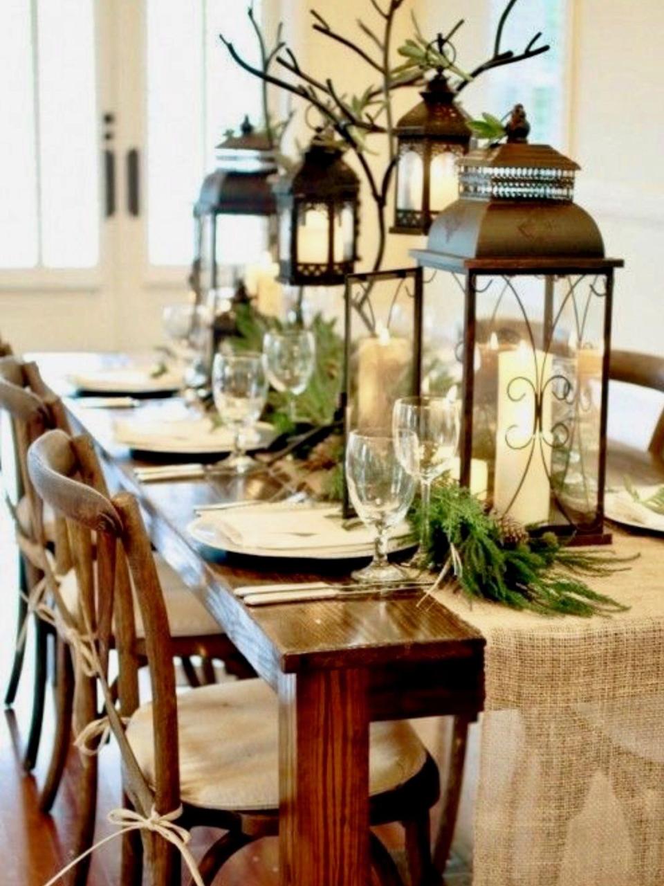 christmas decor for tables pinterest Top 250 Christmas Table Decorating Ideas on Pinterest styleestate Christmas tablescapes