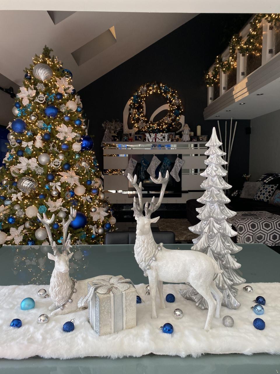 blue and white christmas decor Blue & White Christmas Centerpiece Christmas tree decorations, White christmas centerpieces