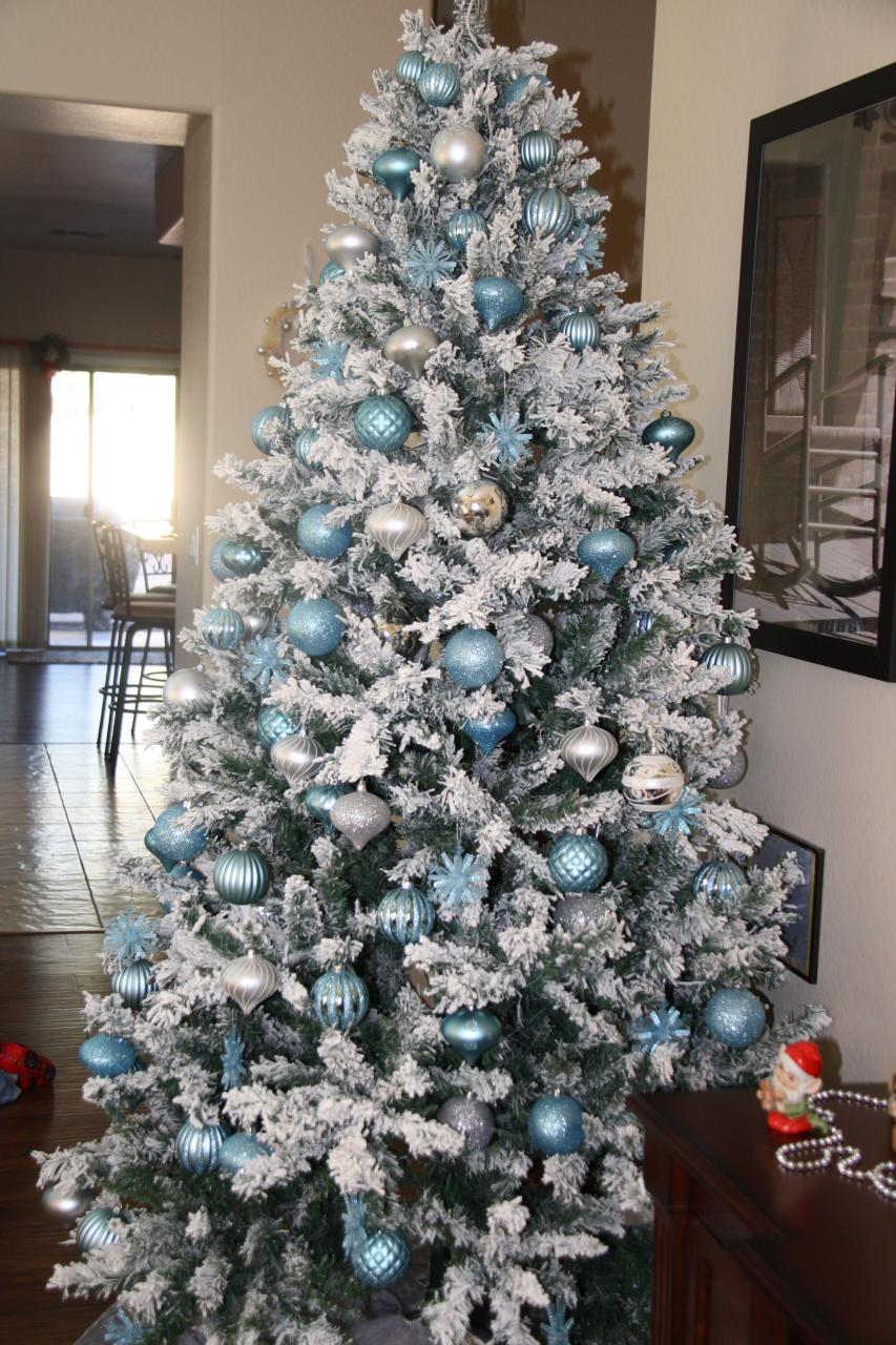 blue christmas tree decor ideas 30+ Blue Christmas Tree Ideas HomeDecorish