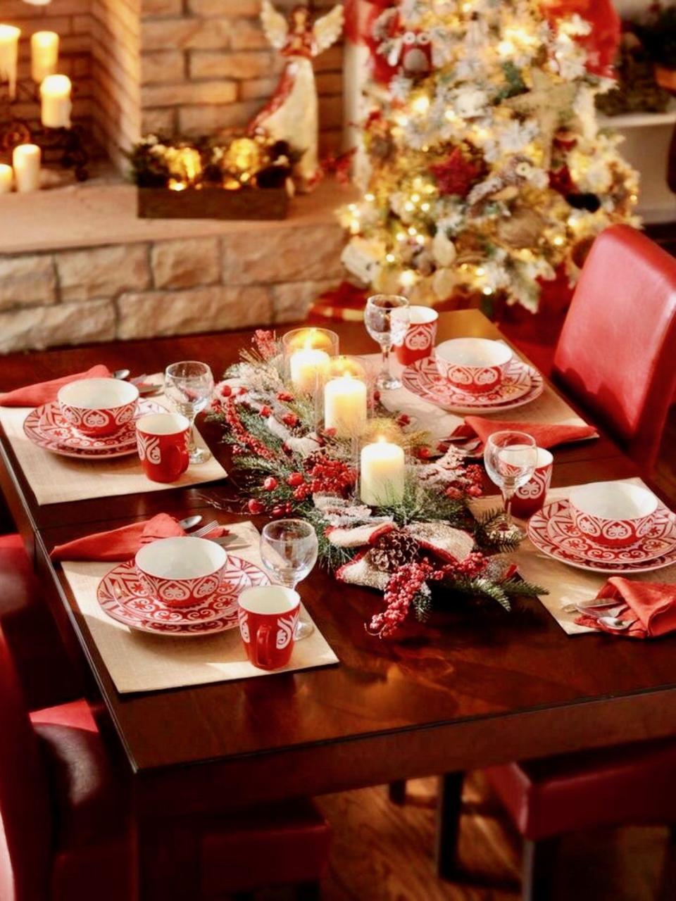 christmas decor for tables pinterest Top Christmas Table Decorations From Pinterest and Instagram styleestate Christmas table