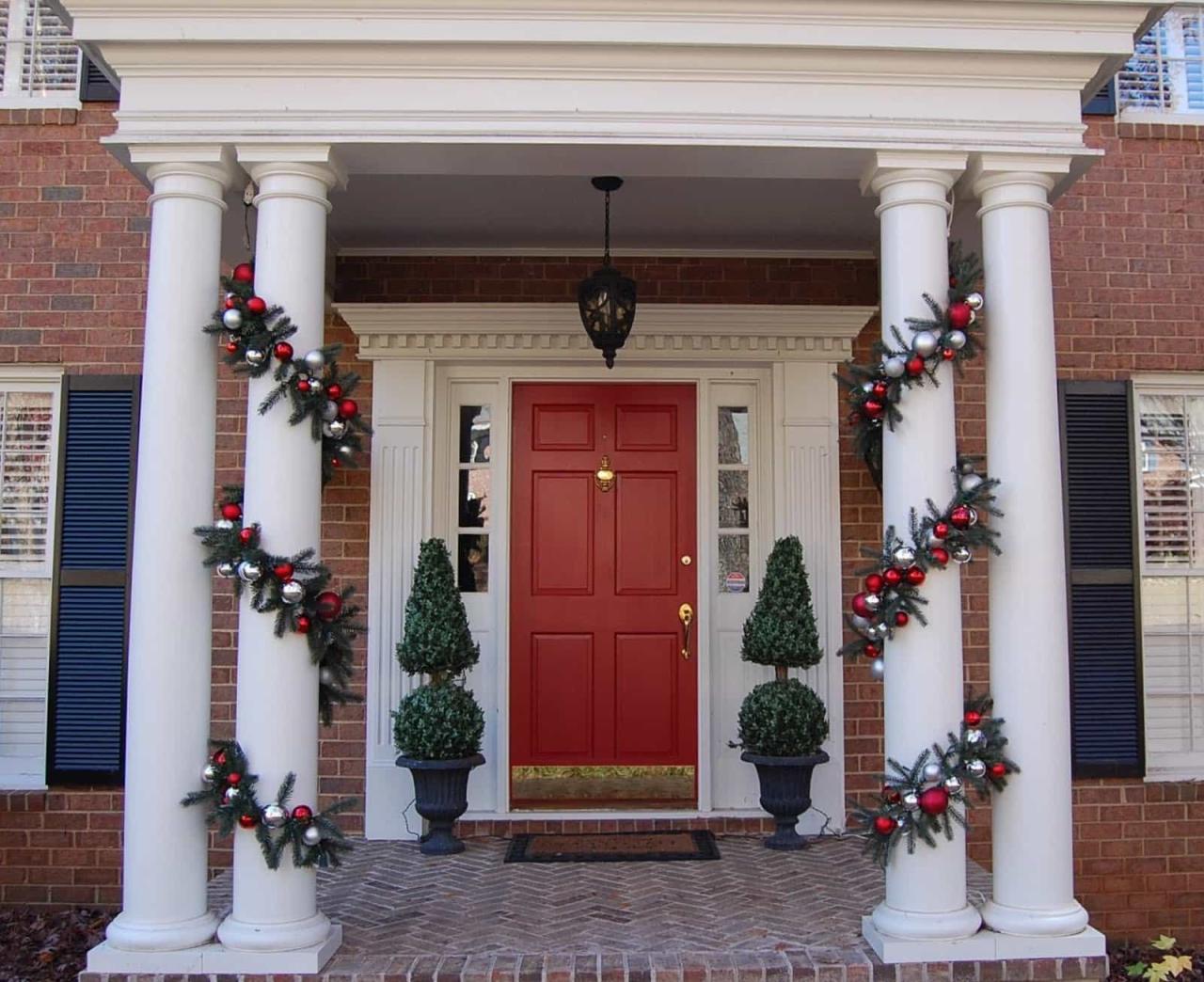 christmas front porch decor Christmas Decorating Ideas for Your Porch