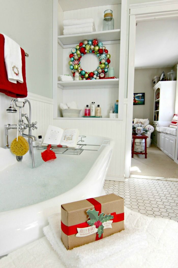 christmas decor for bathroom 15 Brilliant Christmas Bathroom Decor Ideas