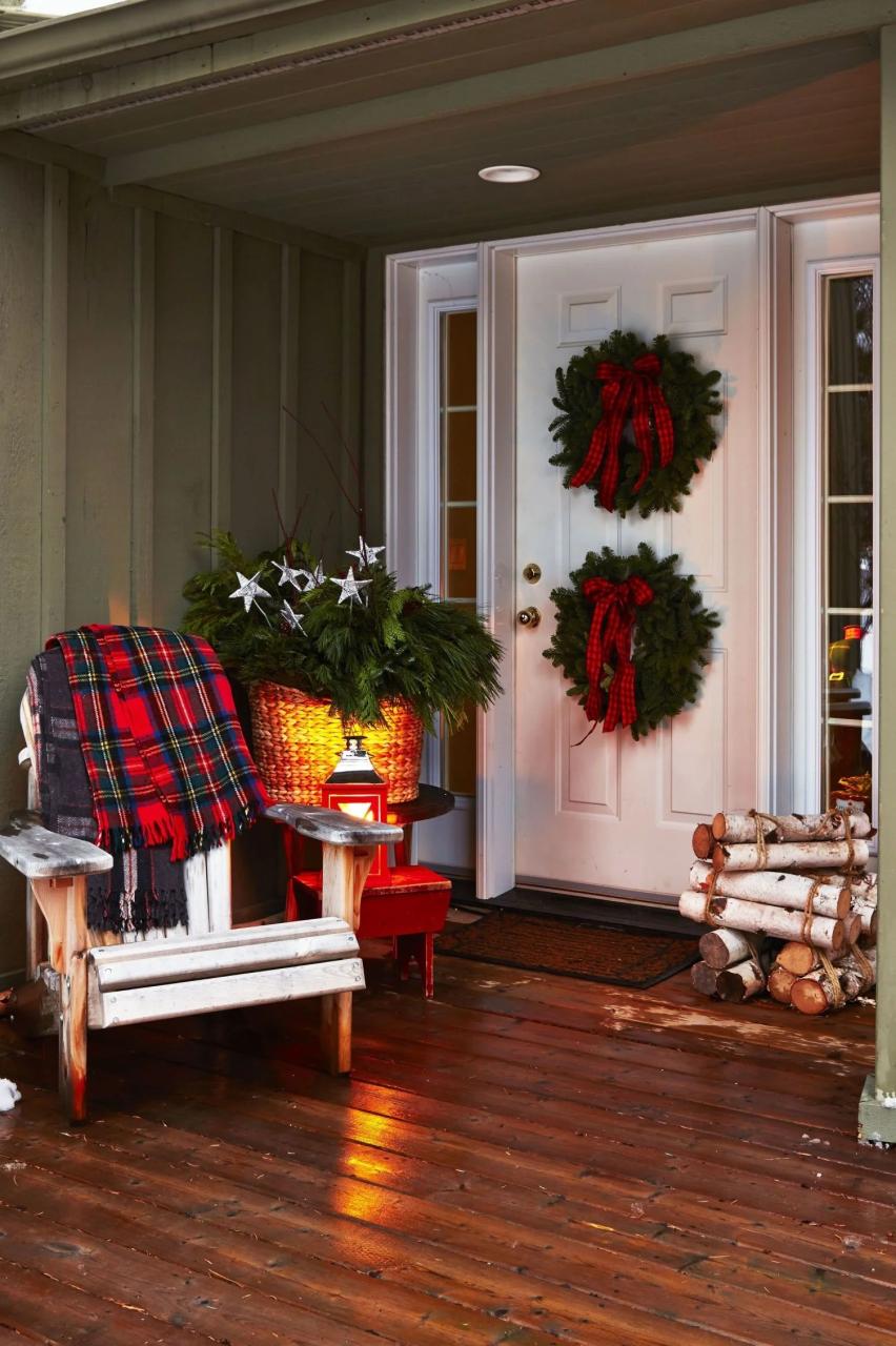 outdoor christmas wall decor 30 Best Outdoor Christmas Decorations Ideas